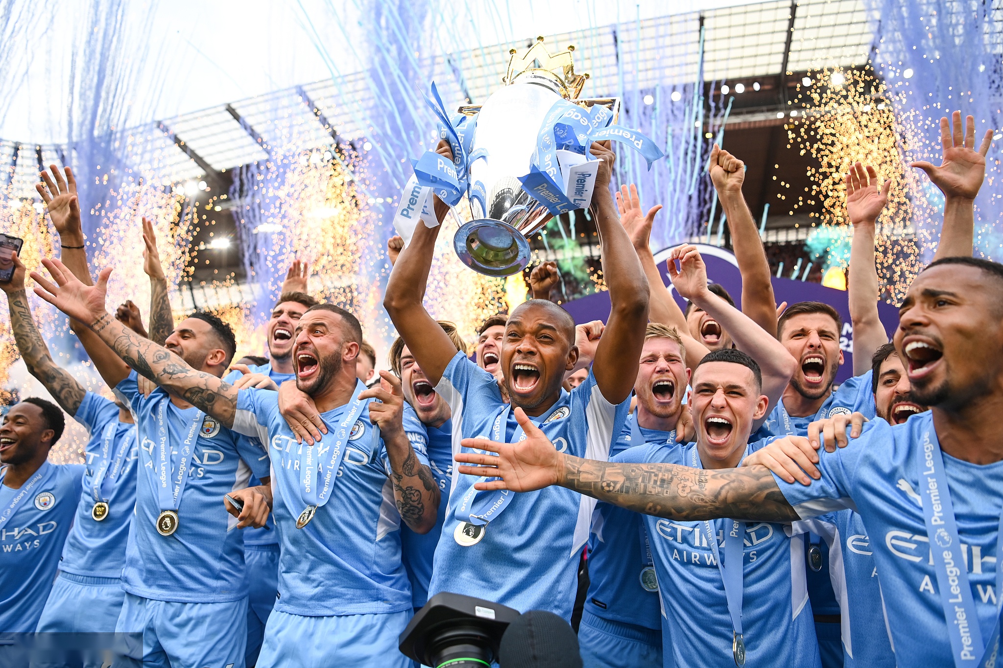 它涉及到球 它涉及到球